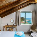 Anasa Thalassas Lejlighed