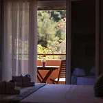 Anasa Thalassas Lejlighed *